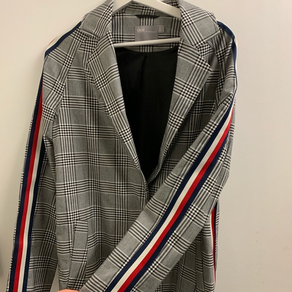 ASOS Slim Coat in Mono Check with Sports Trim - Picture 3 of 3